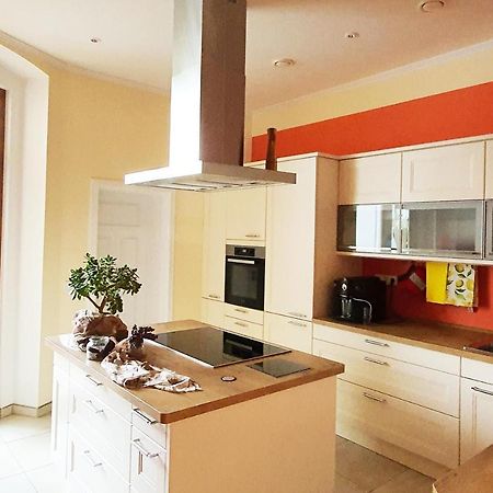 Luxus Ferienwohnung Mit Hochwertiger Ausstattung Wintergarten Chociebuż Zewnętrze zdjęcie